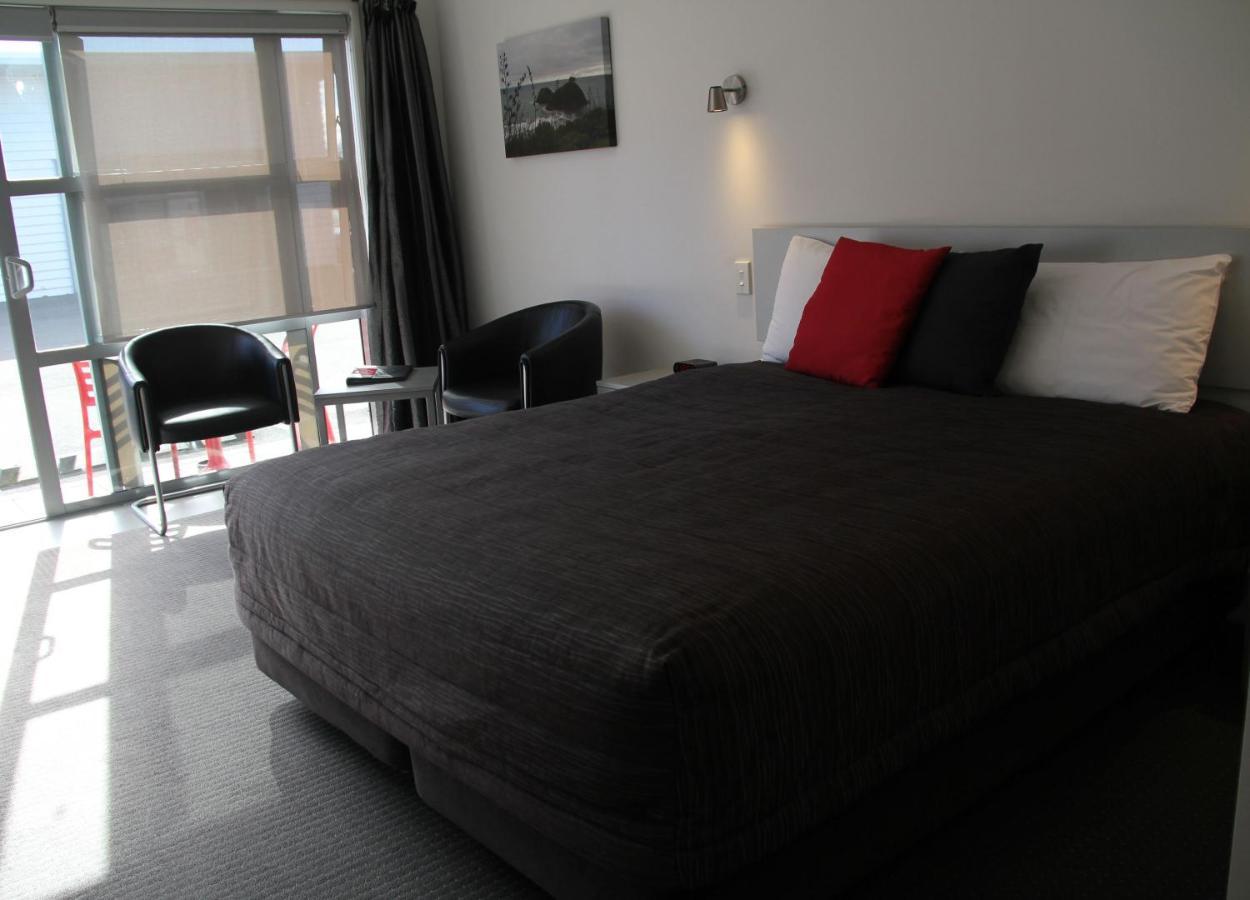Pukekura Motor Lodge New Plymouth Eksteriør billede A room at the hotel