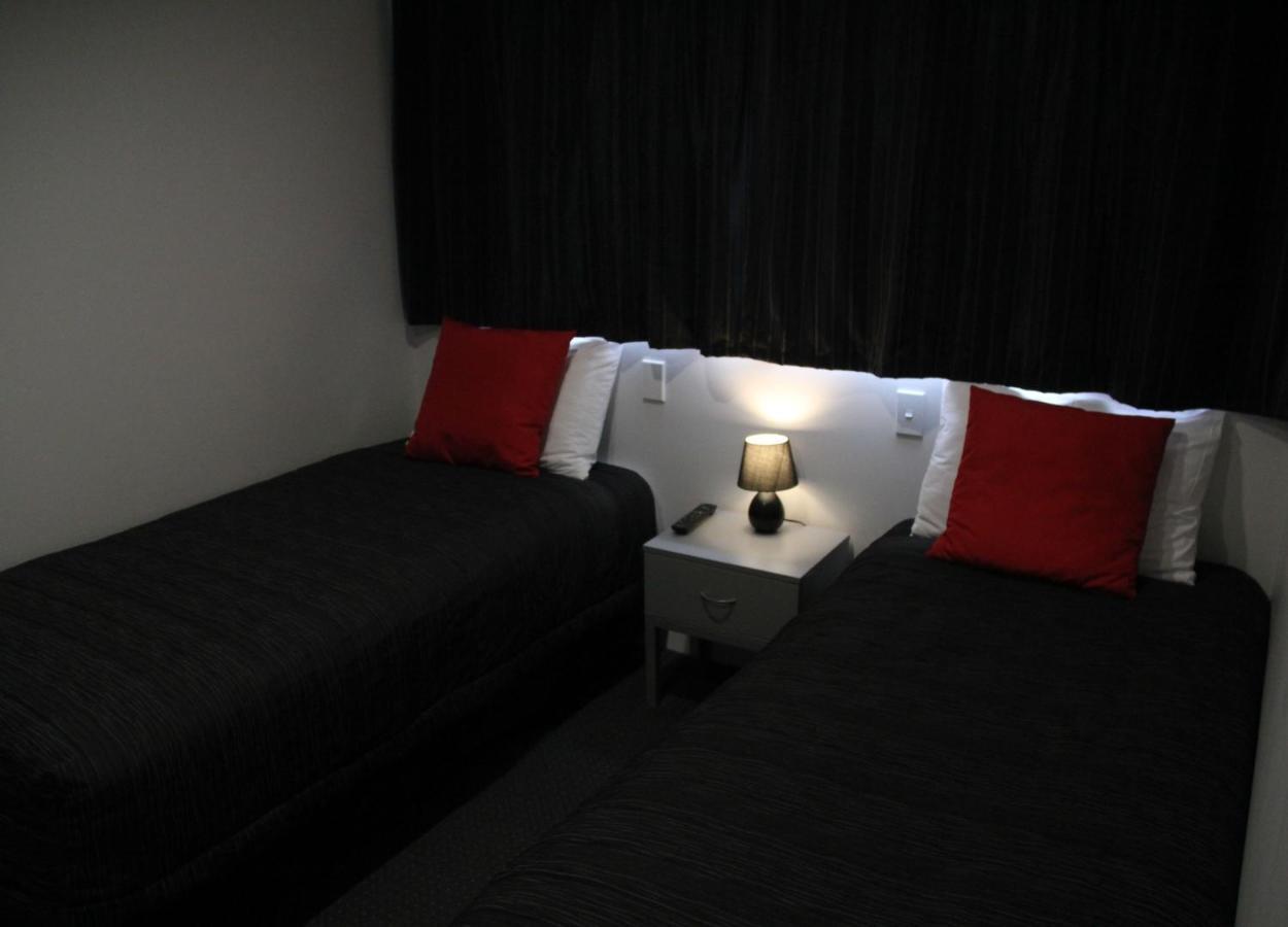 Pukekura Motor Lodge New Plymouth Eksteriør billede A room at the hotel