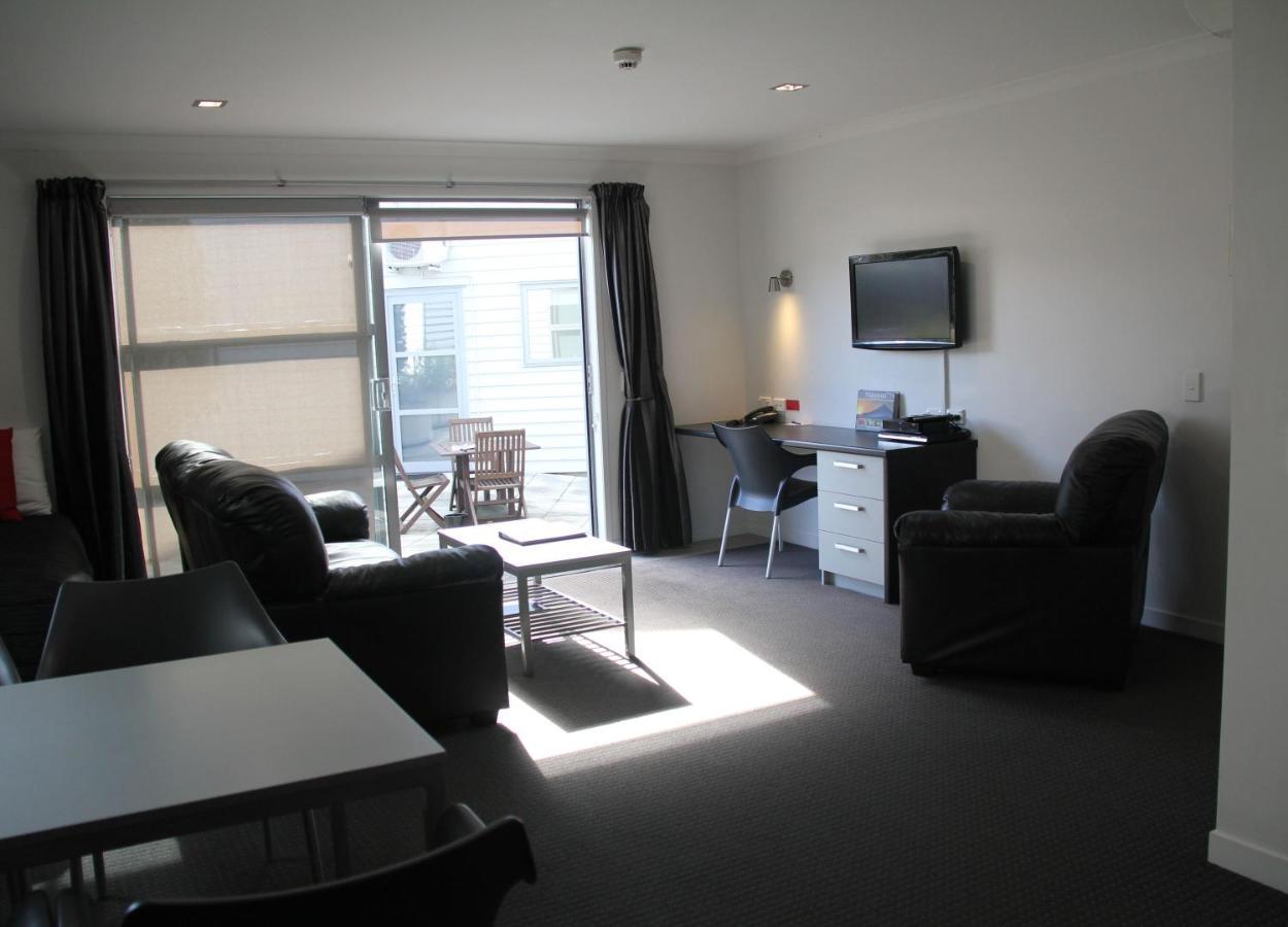 Pukekura Motor Lodge New Plymouth Eksteriør billede A typical apartment at the hotel