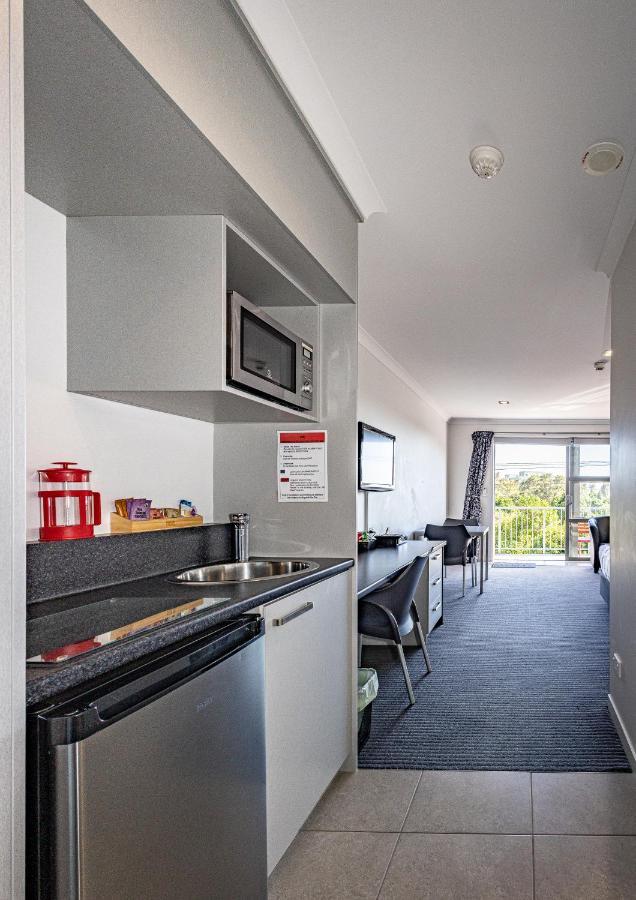 Pukekura Motor Lodge New Plymouth Eksteriør billede A typical apartment at the University of Canterbury